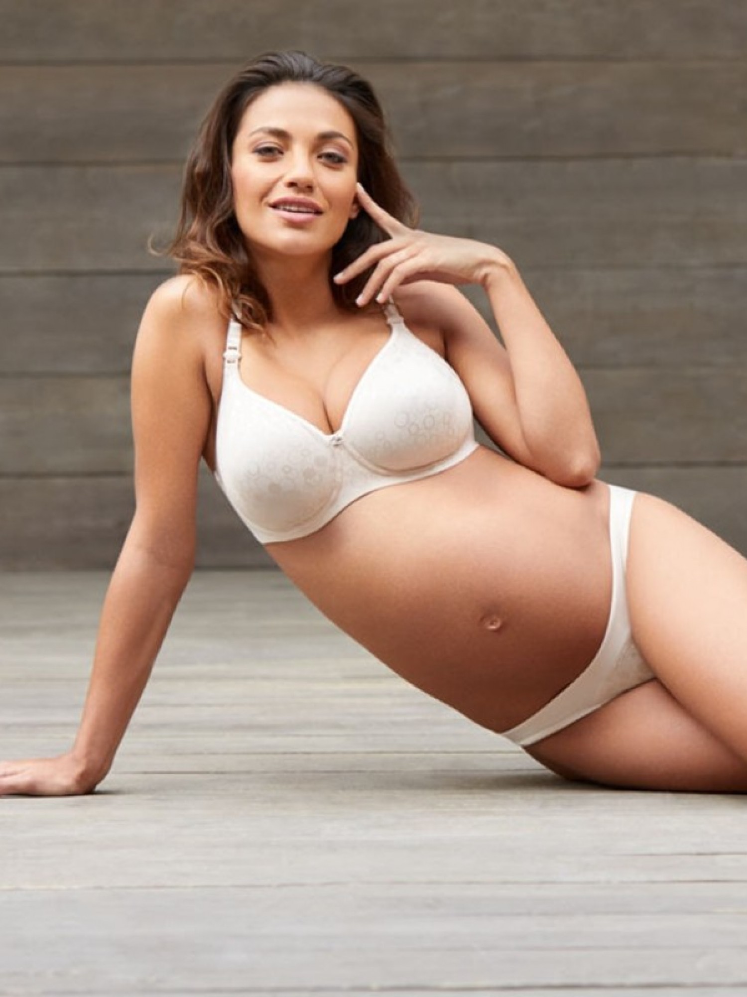 Lingerie de grossesse : vêtement de maternité
